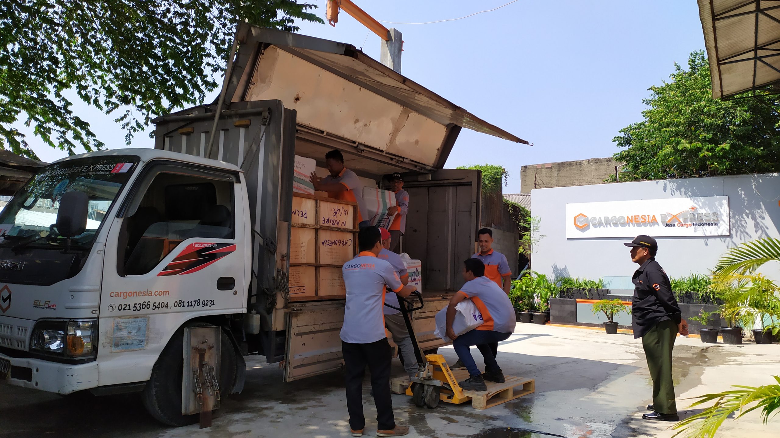 Jasa Cargo Bandung ke Palangkaraya